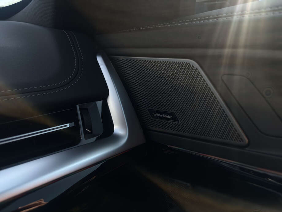 BMW X1 (Bild 16/18)