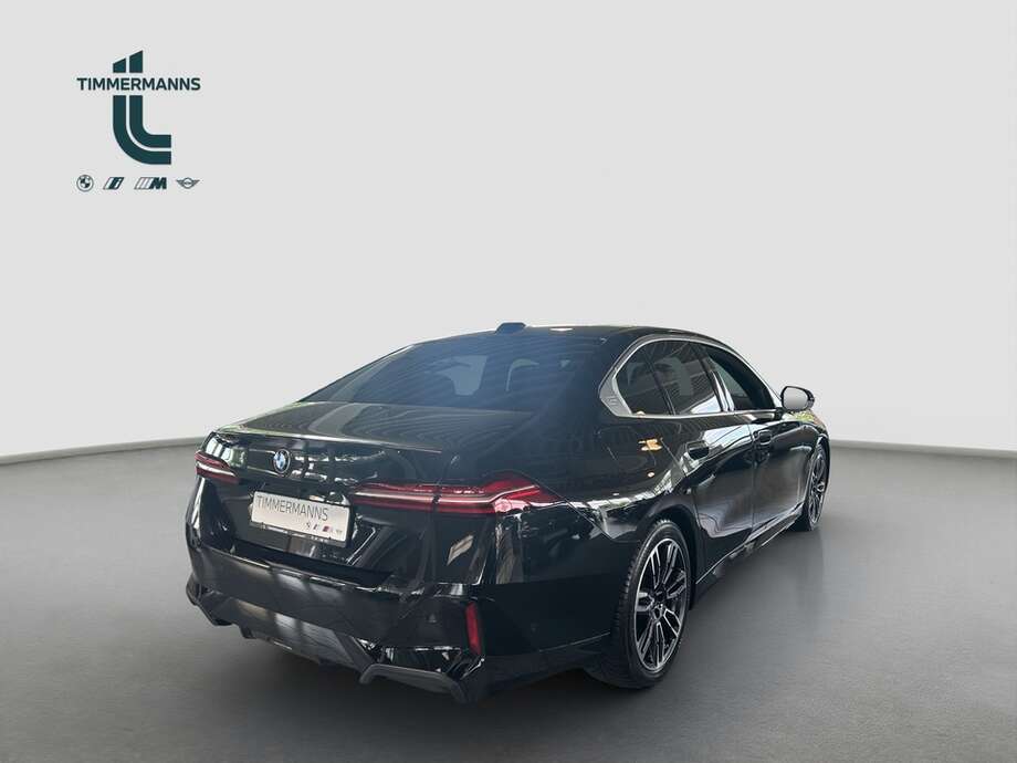 BMW 520d xDrive (Bild 5/17)