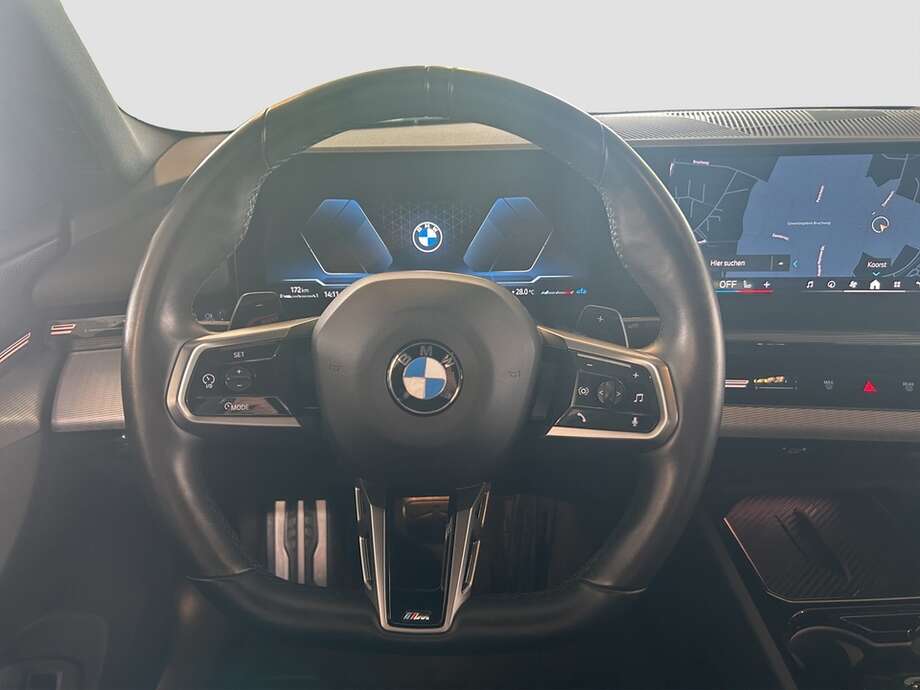 BMW 520d xDrive (Bild 12/17)