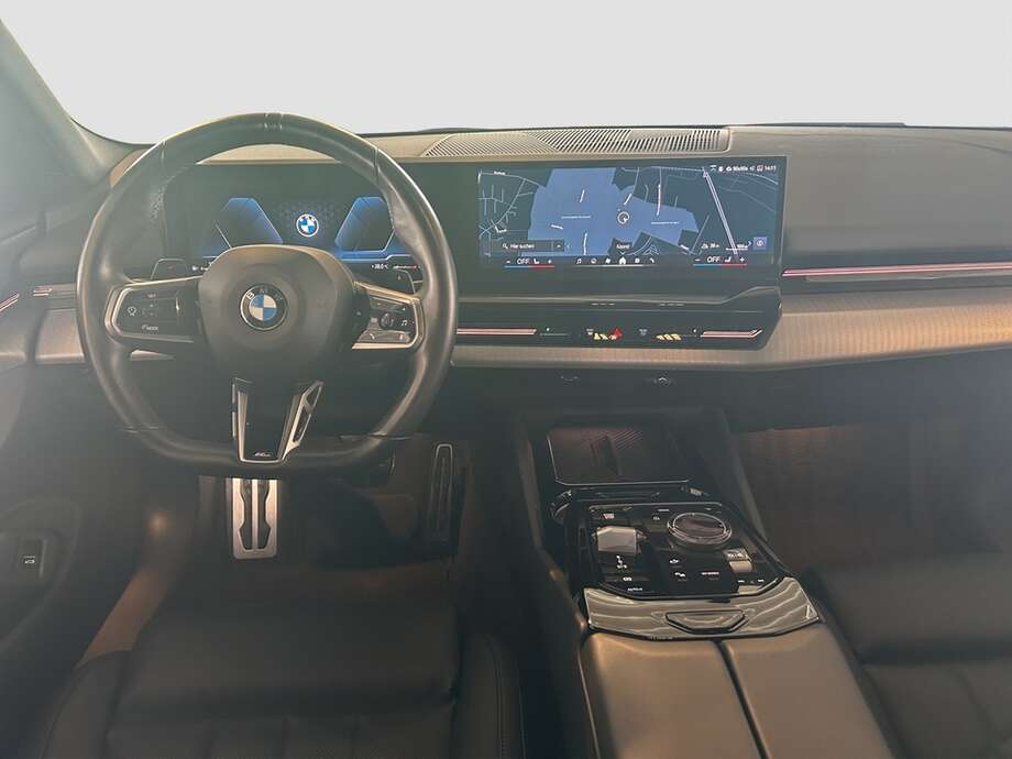 BMW 520d xDrive (Bild 13/17)