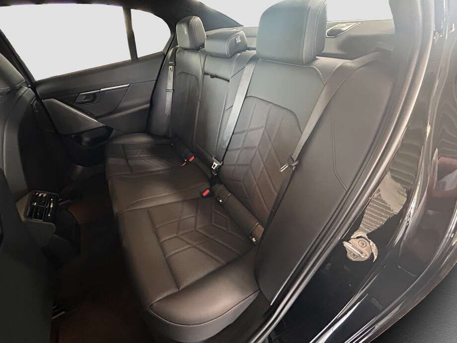 BMW 520d xDrive (Bild 14/17)