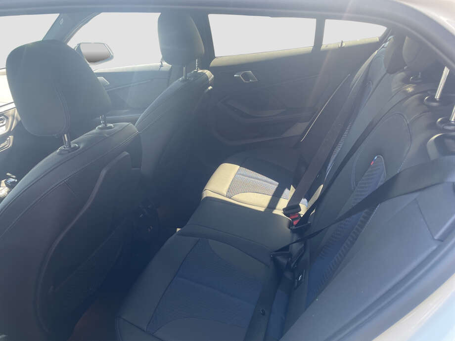 BMW 120d (Bild 6/20)