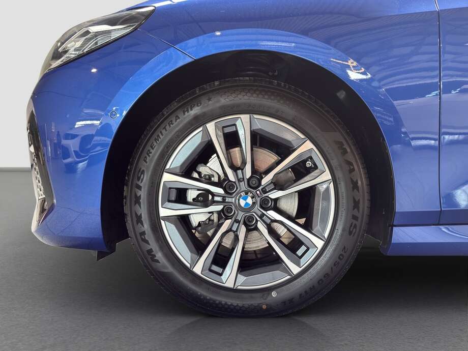 BMW 220 Active Tourer (Bild 10/16)