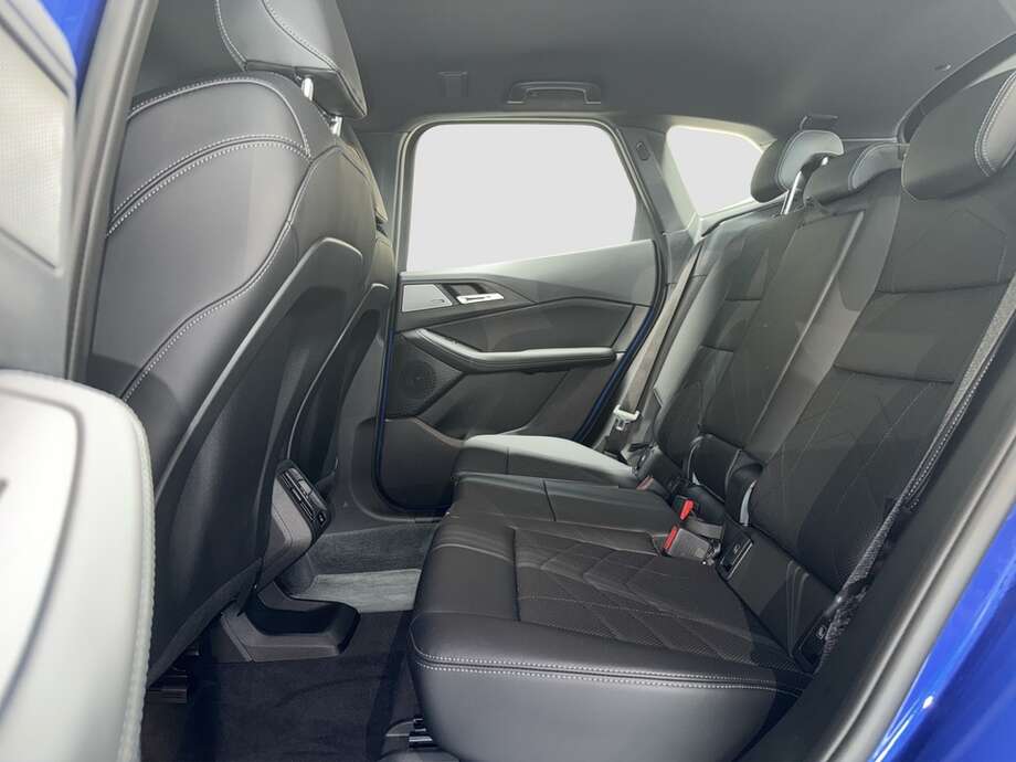 BMW 220 Active Tourer (Bild 15/16)