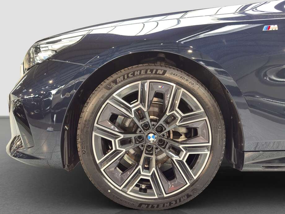 BMW 520d (Bild 10/16)