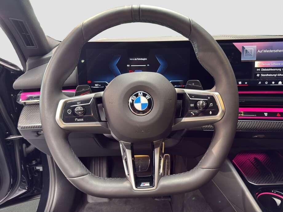 BMW 520d (Bild 13/16)