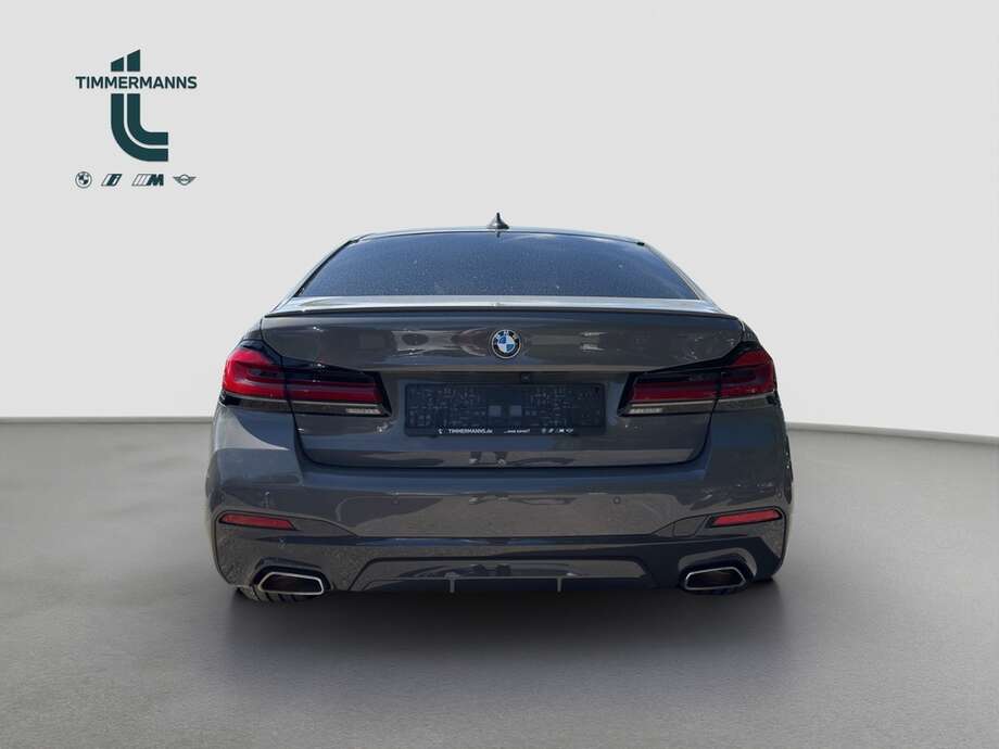 BMW 520d xDrive (Bild 4/24)