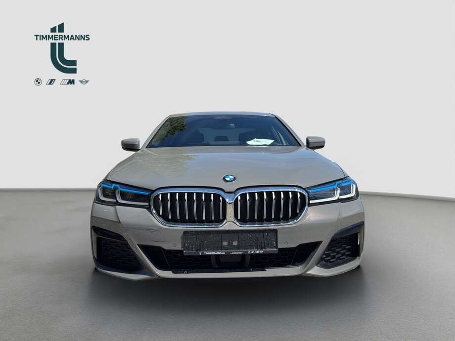 BMW 520d xDrive (Bild 9/24)
