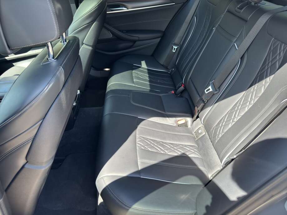 BMW 520d xDrive (Bild 15/24)