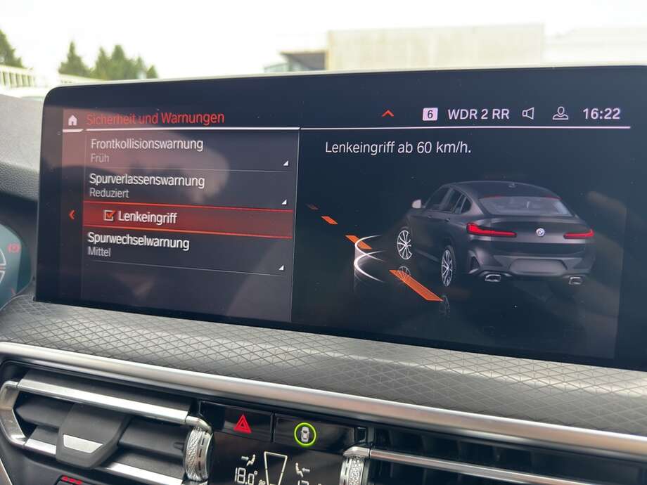 BMW X4 (Bild 21/22)