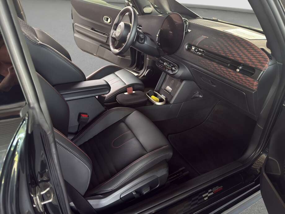 MINI Cooper S (Bild 16/18)