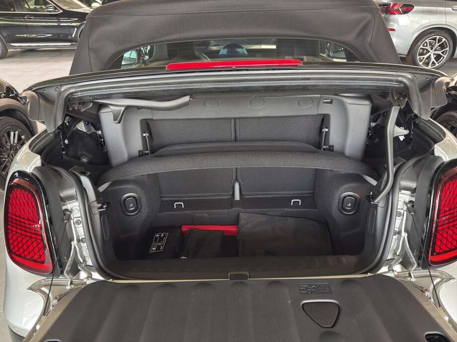 MINI Cooper C (Bild 17/18)