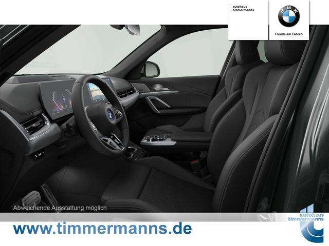 BMW iX1 xDrive30 (Bild 3/6)