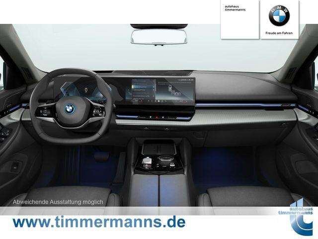 BMW 530e (Bild 4/6)