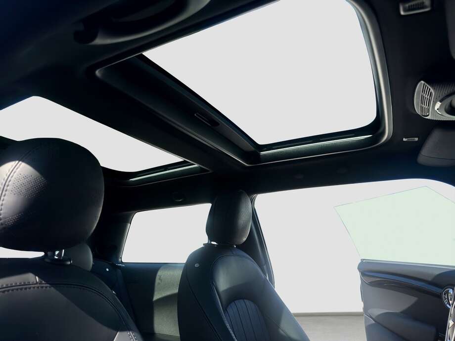 MINI Cooper SE (Bild 7/10)