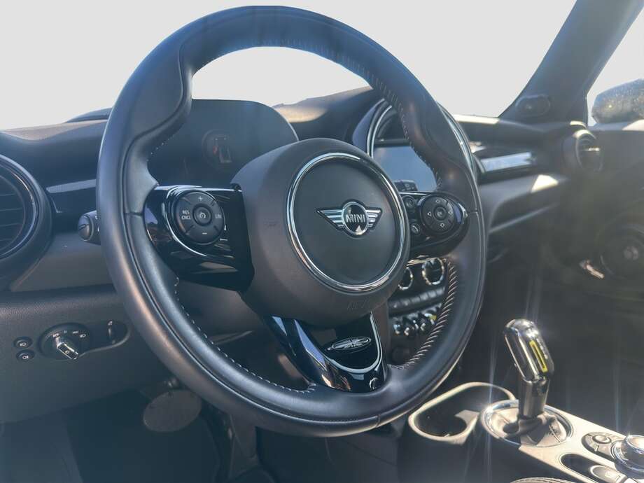 MINI Cooper SE (Bild 8/10)