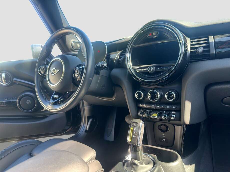 MINI Cooper SE (Bild 9/10)