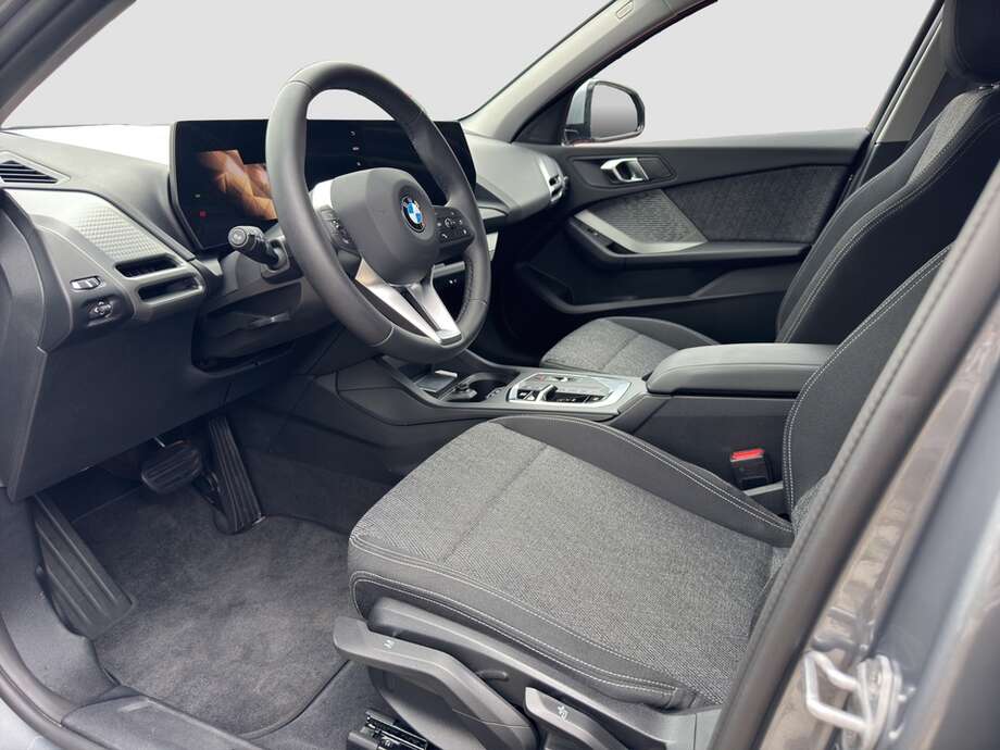 BMW 120d (Bild 8/22)