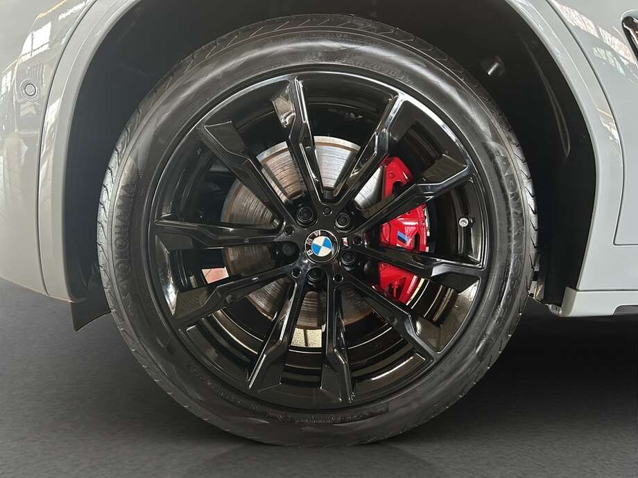 BMW X3 (Bild 9/18)