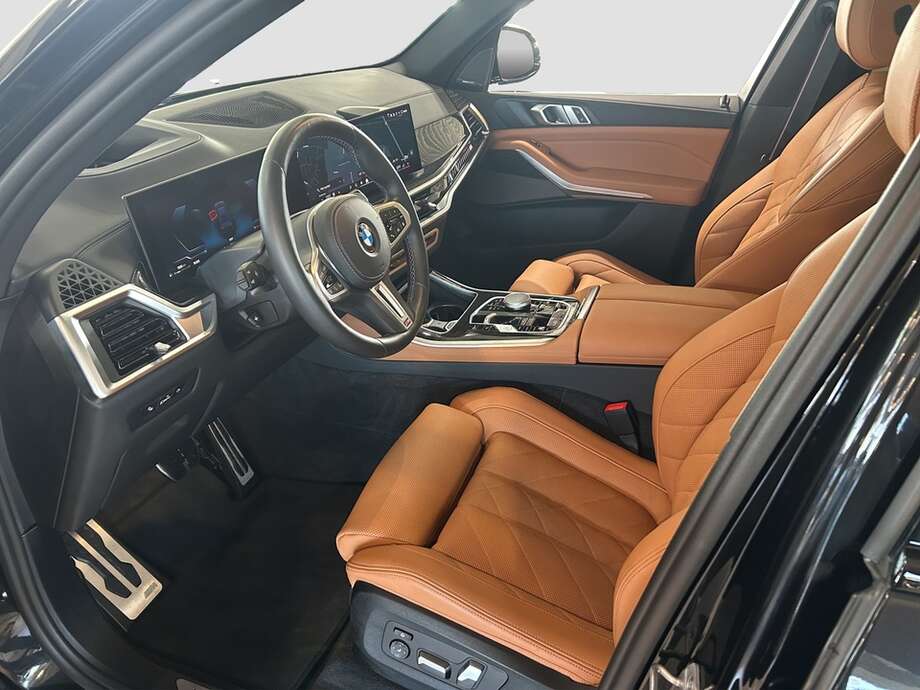 BMW X5 (Bild 7/17)