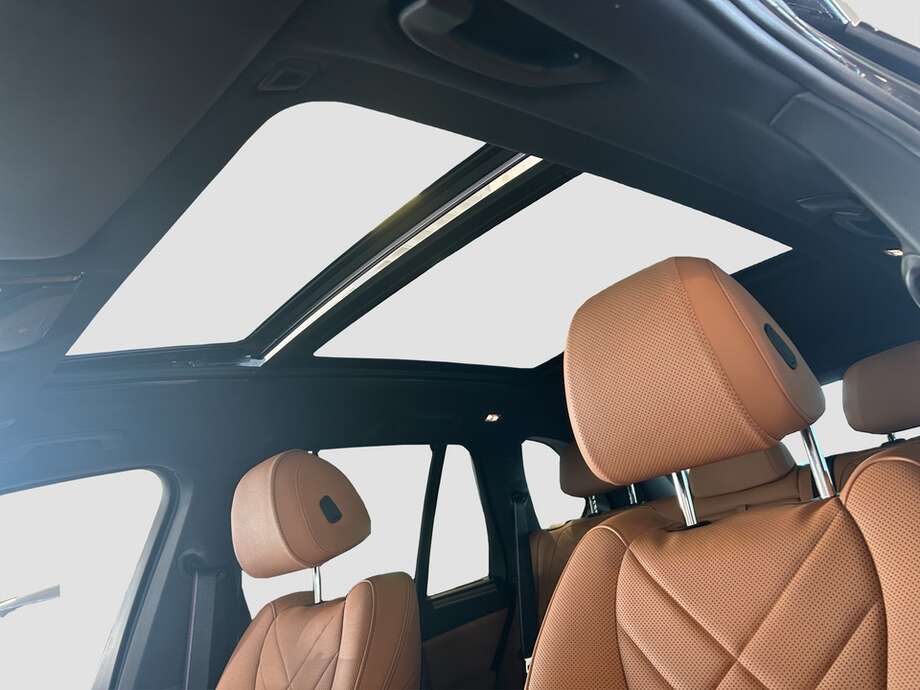 BMW X5 (Bild 8/17)