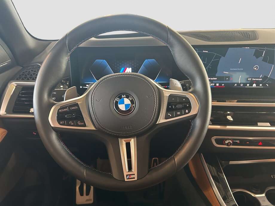 BMW X5 (Bild 9/17)