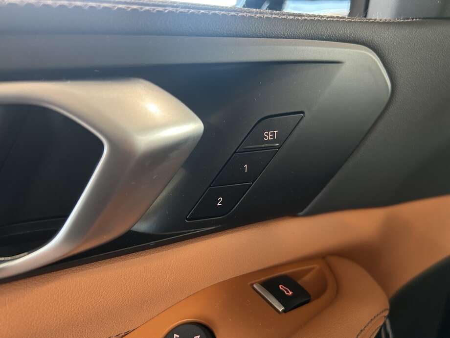 BMW X5 (Bild 15/17)