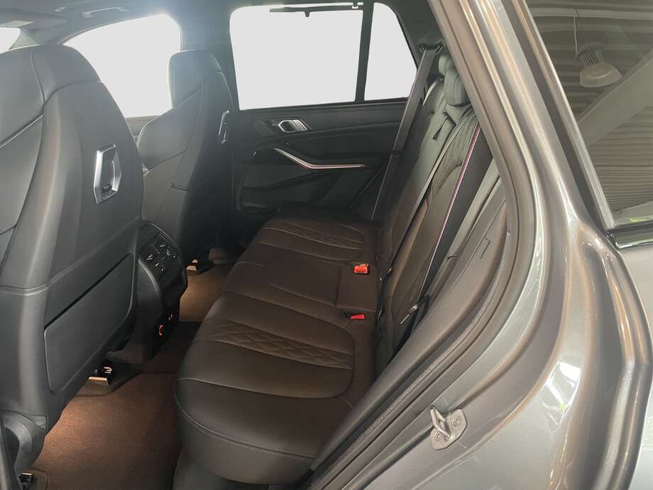 BMW X5 (Bild 14/20)