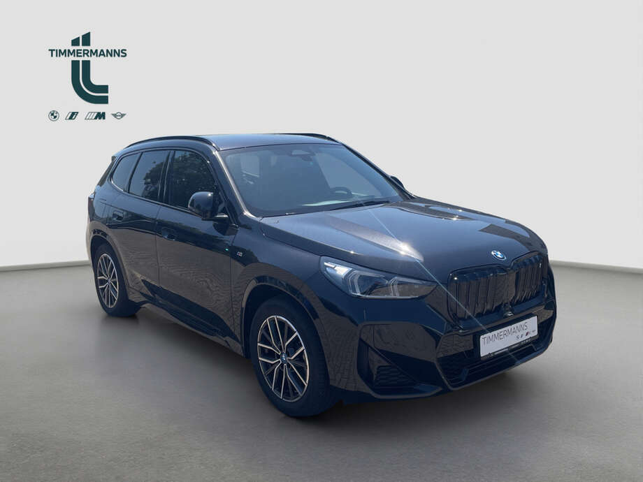 BMW iX1 xDrive30 (Bild 3/6)