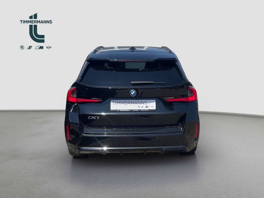 BMW iX1 xDrive30 (Bild 4/6)