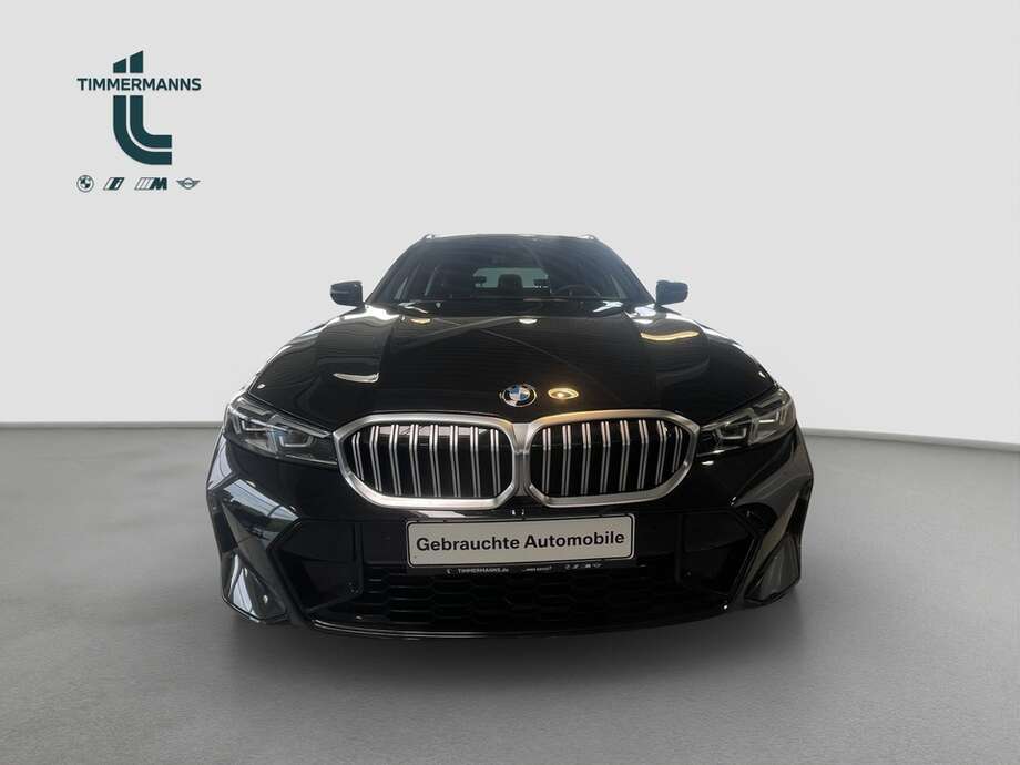 BMW 320d (Bild 8/15)