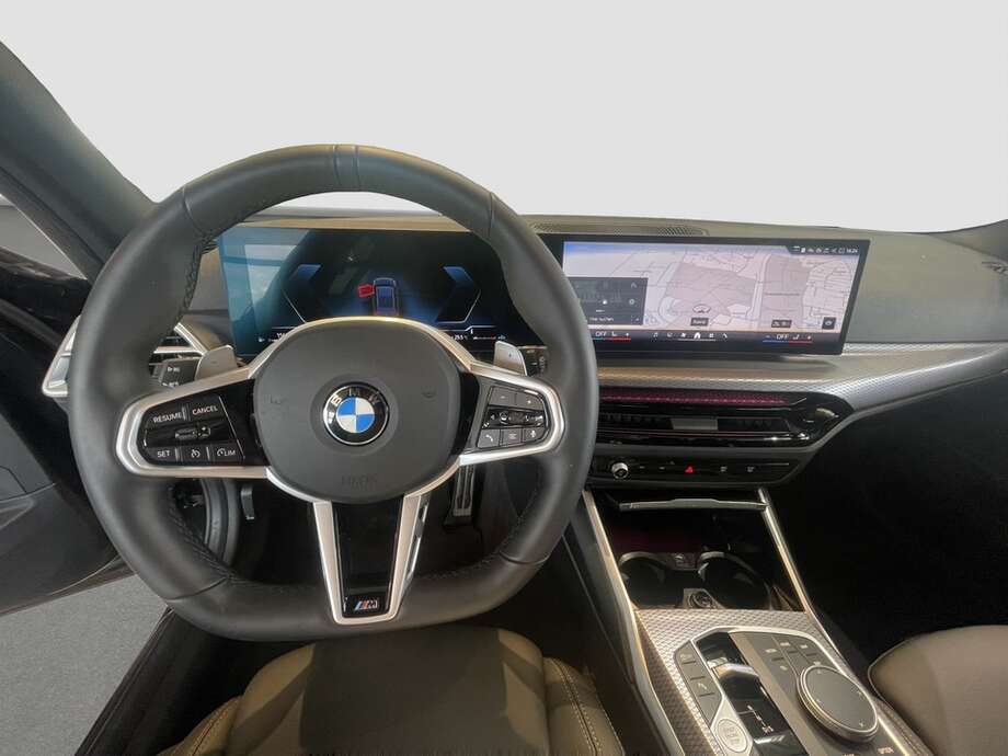 BMW 320d (Bild 11/15)