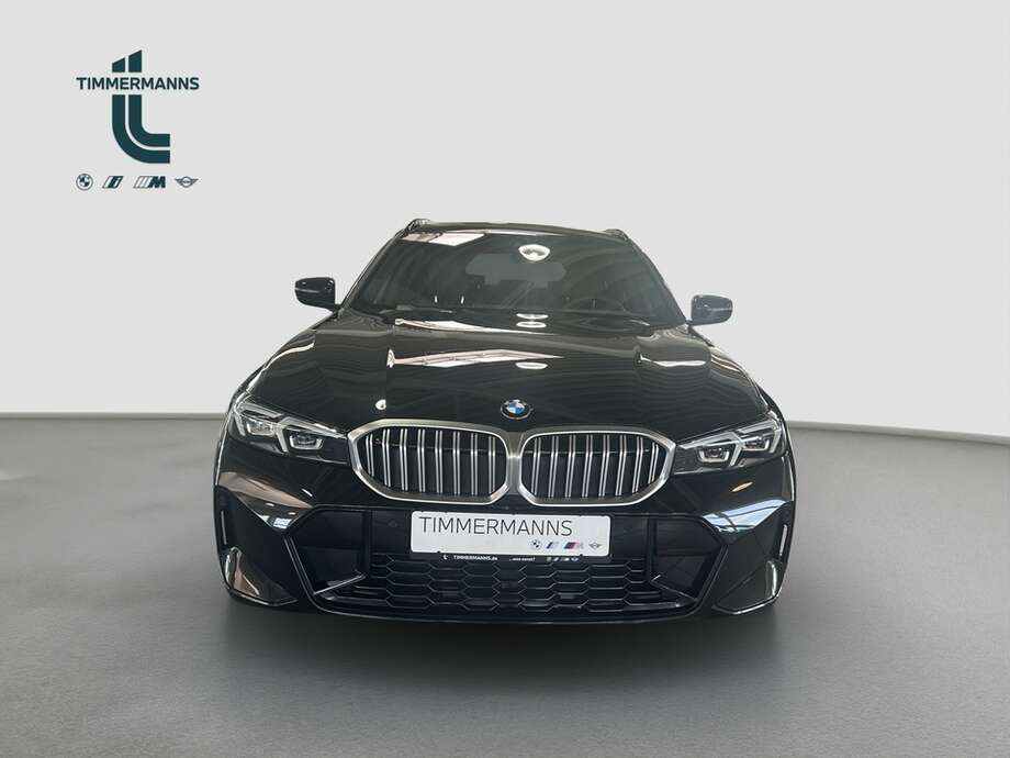 BMW 320d (Bild 8/17)