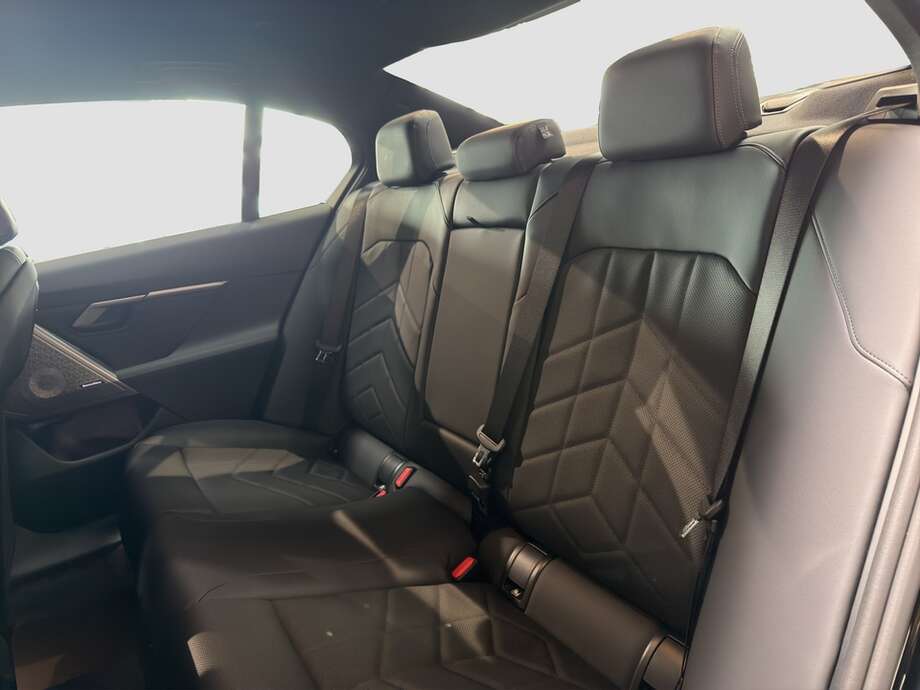 BMW 520d xDrive (Bild 14/18)