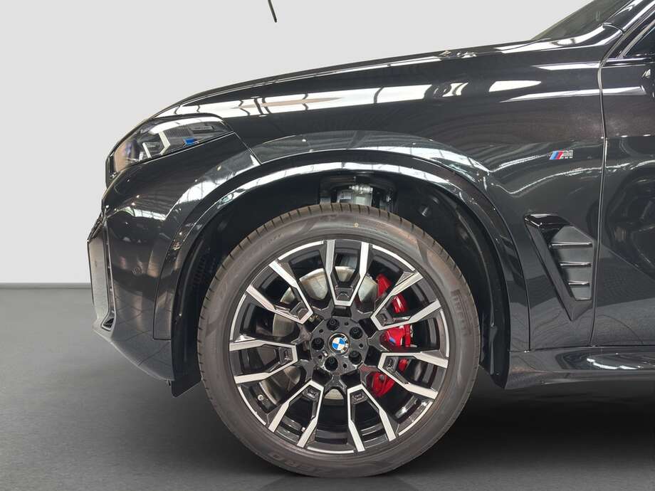 BMW X5 (Bild 9/18)