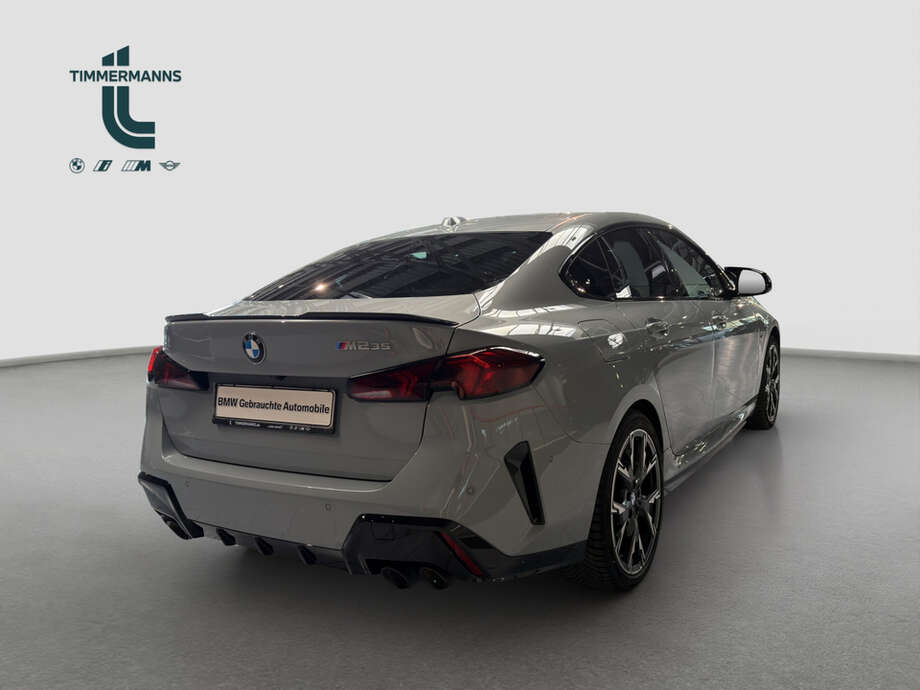 BMW M235i (Bild 5/17)
