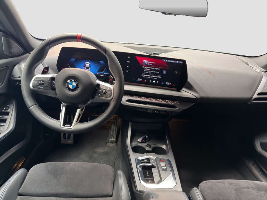 BMW M235i (Bild 13/17)