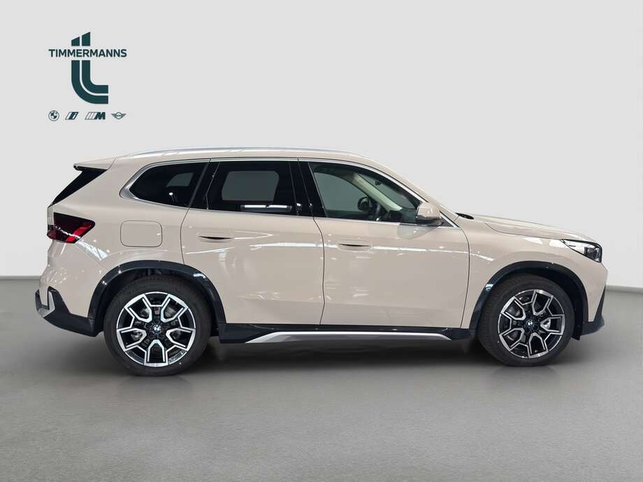 BMW BMW iX1 xDrive30 (Bild 6/18)