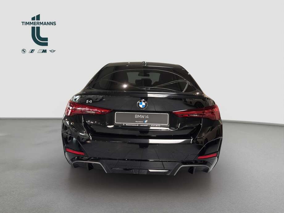 BMW i4 (Bild 4/18)