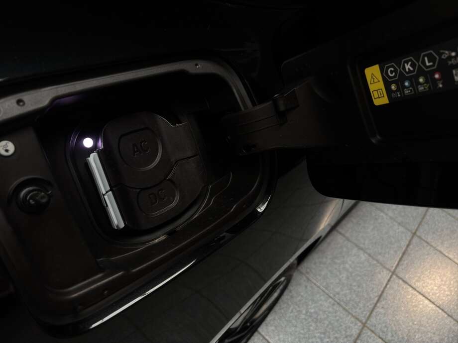 BMW i4 (Bild 17/18)