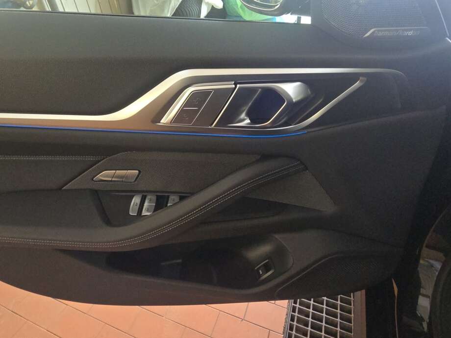 BMW i4 (Bild 16/20)