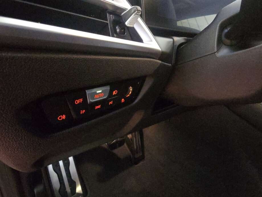 BMW i4 (Bild 17/20)