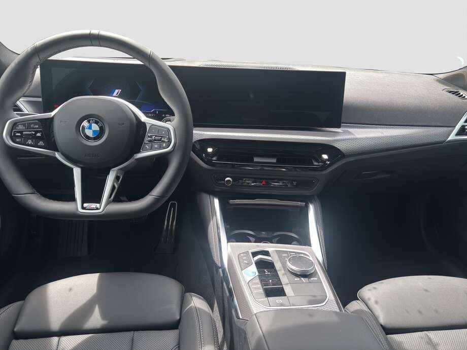 BMW i4 (Bild 13/19)