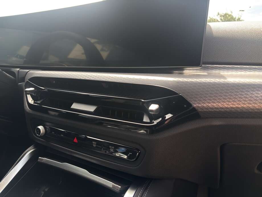 BMW i4 (Bild 17/19)