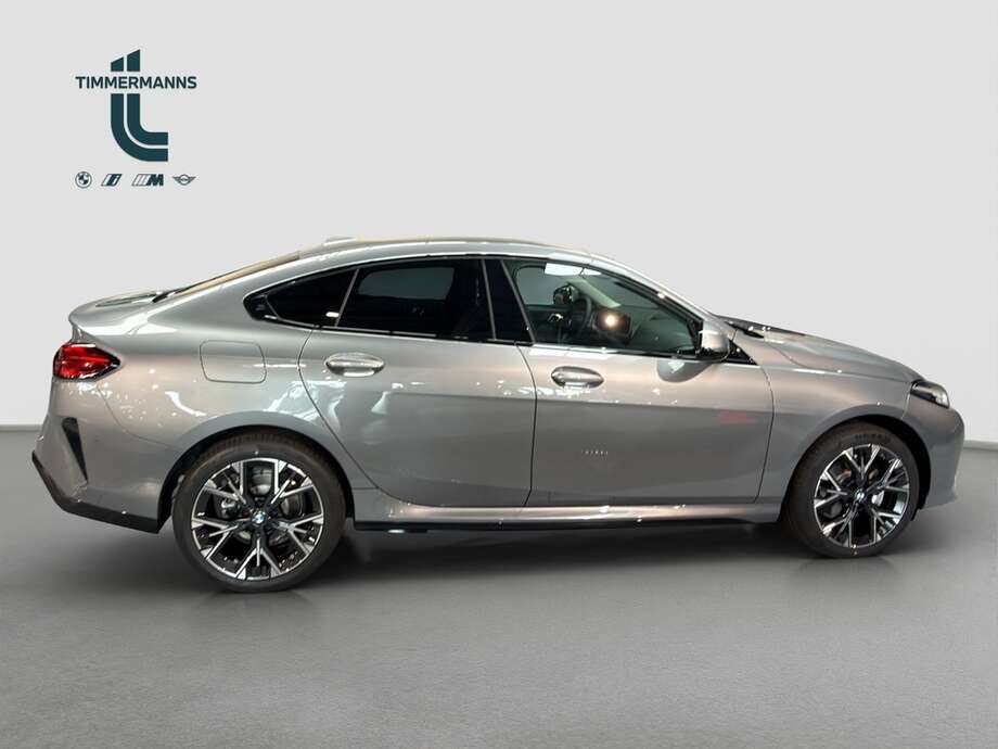 BMW 216 Gran Tourer (Bild 6/17)