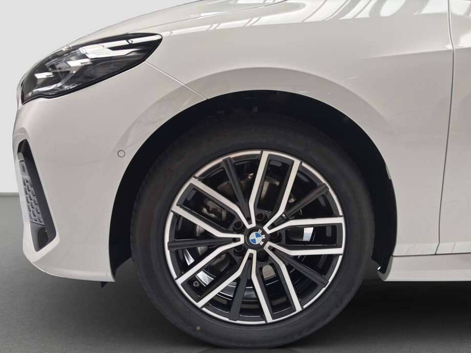 BMW 220 Active Tourer (Bild 9/18)