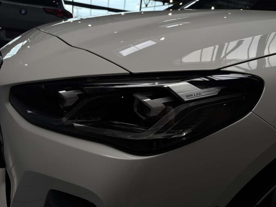 BMW 220 Active Tourer (Bild 17/18)