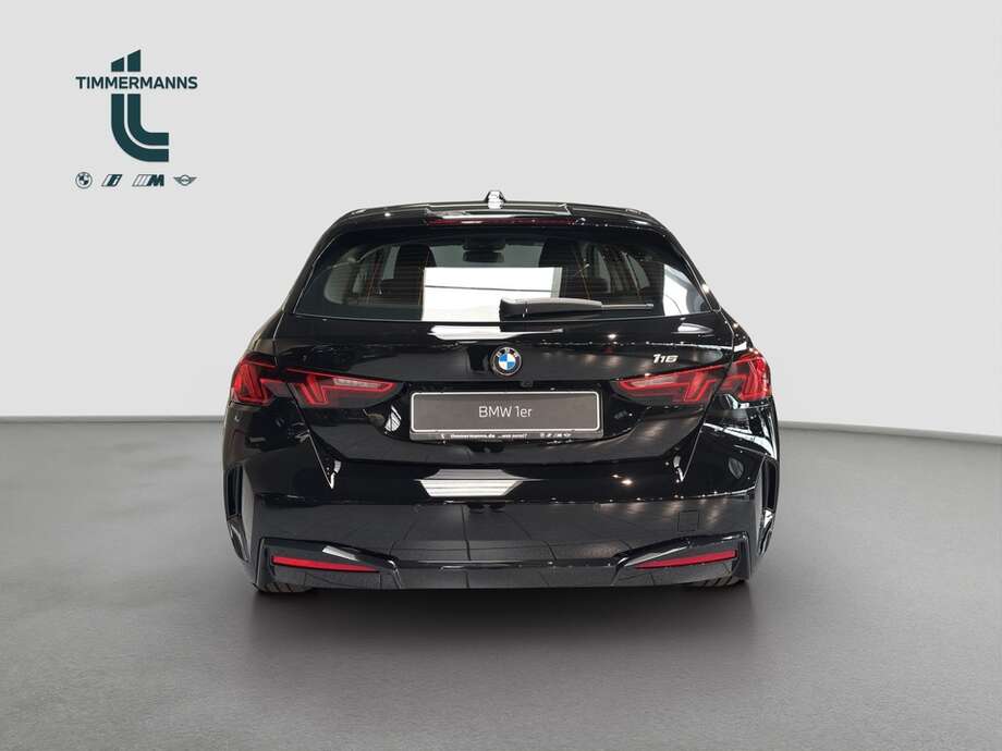 BMW 116 (Bild 4/18)