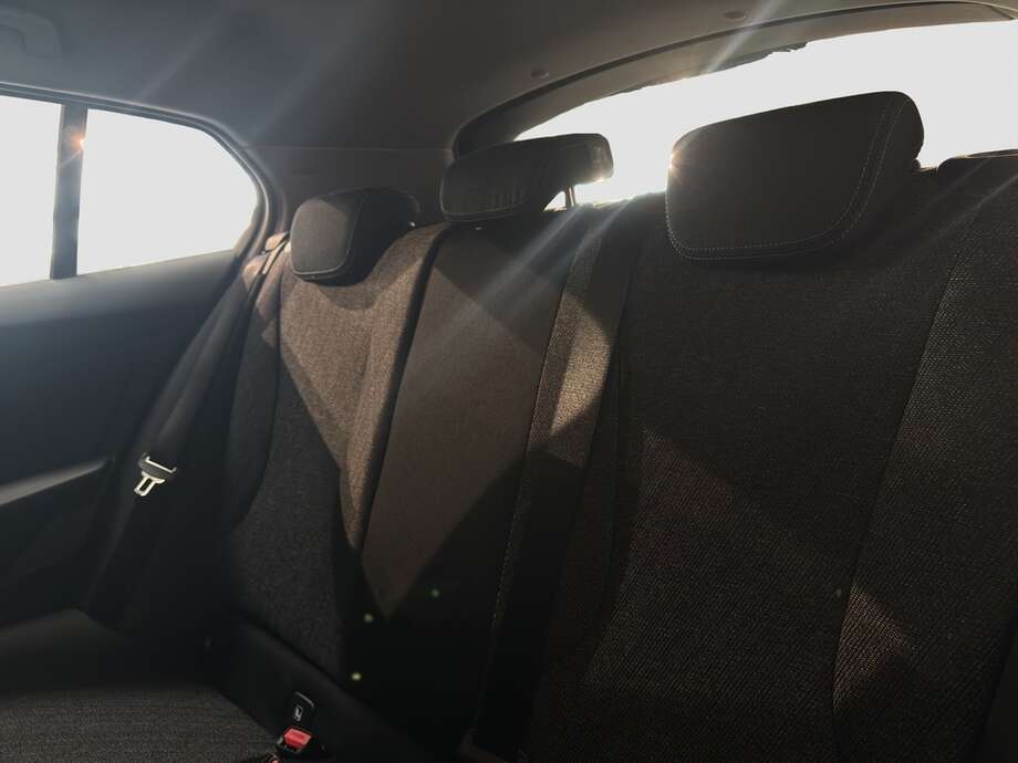 BMW 116 (Bild 14/18)