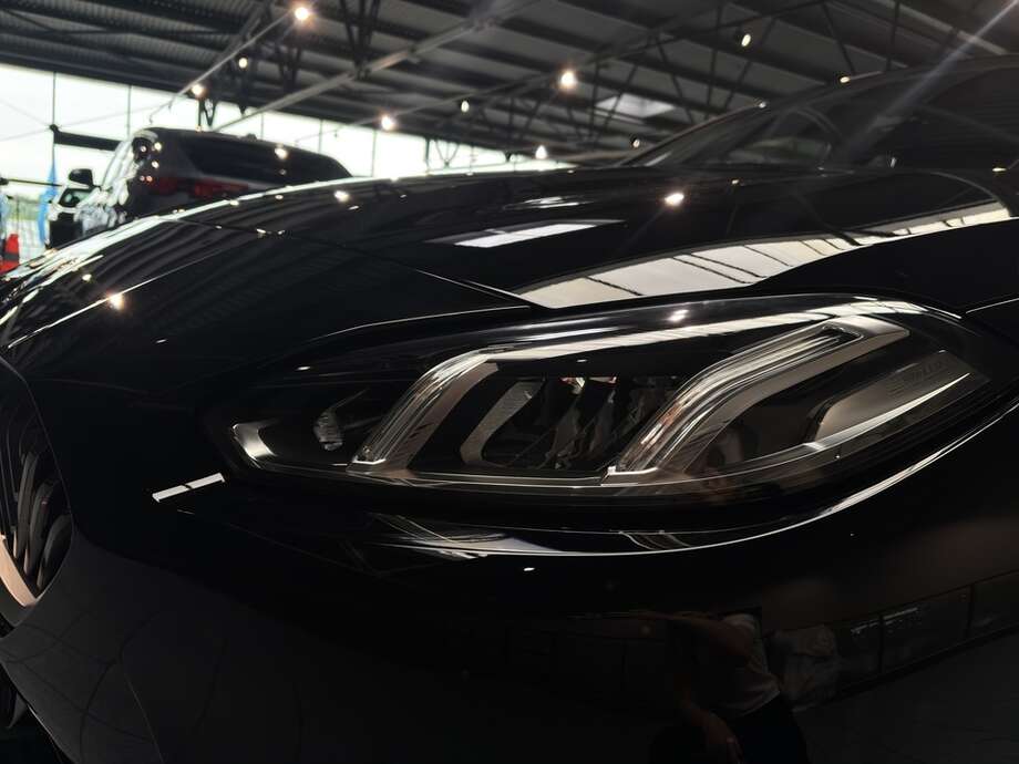 BMW 116 (Bild 17/18)